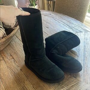 UGG Black Winter Boots Plush Comfort